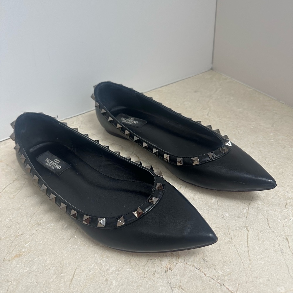 Valentino Rockstud black flats